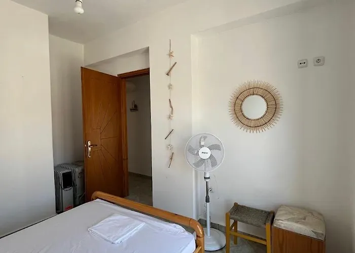 Apartment View House *